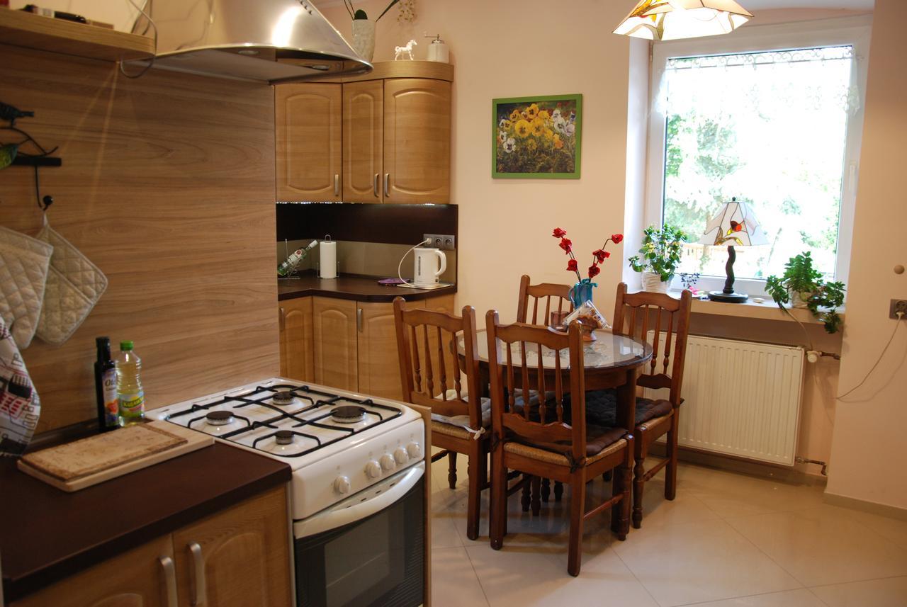 Aparthome Barbara 2 ทอรูน ภายนอก รูปภาพ